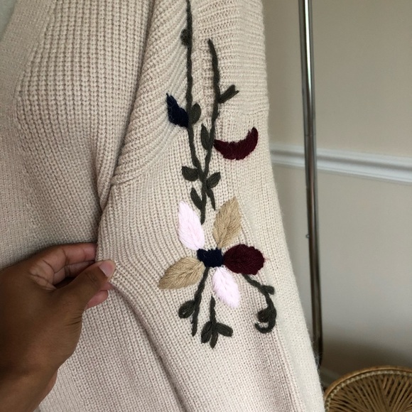 Strut & Bolt | Embroidered Sleeve Cardigan Sz L - Picture 6 of 8